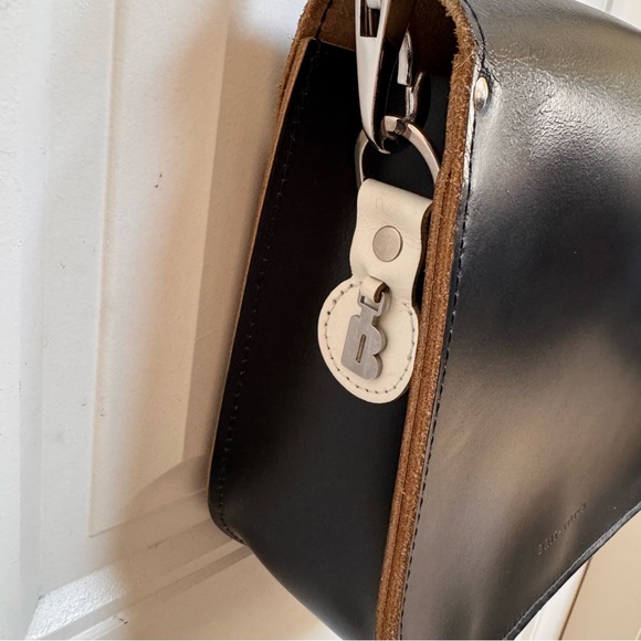 Brit-Stitch Black & White Leather Full Pint Satchel Messenger Bag. 12”x9.5”x3.5” - Picture 6 of 8